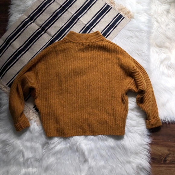 levi’s ochre yellow batwing sweater M - Picture 6 of 6